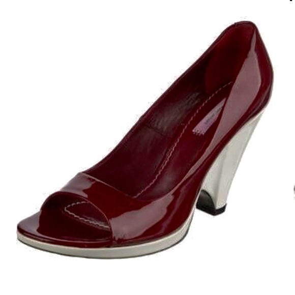 Marc Jacobs Patent Leather Peep-Toe Platform Wedge Heels / Shoes - Picture 9 of 16